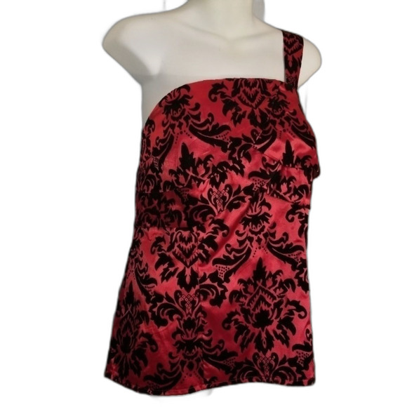 Torrid size 1 1x red one shoulder damask top - Picture 4 of 7